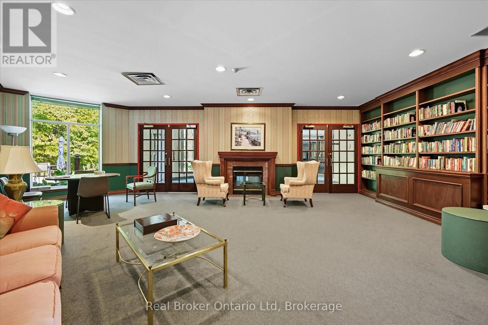 524 - 8111 Forest Glen Drive, Niagara Falls (Mt. Carmel), ON - Indoor