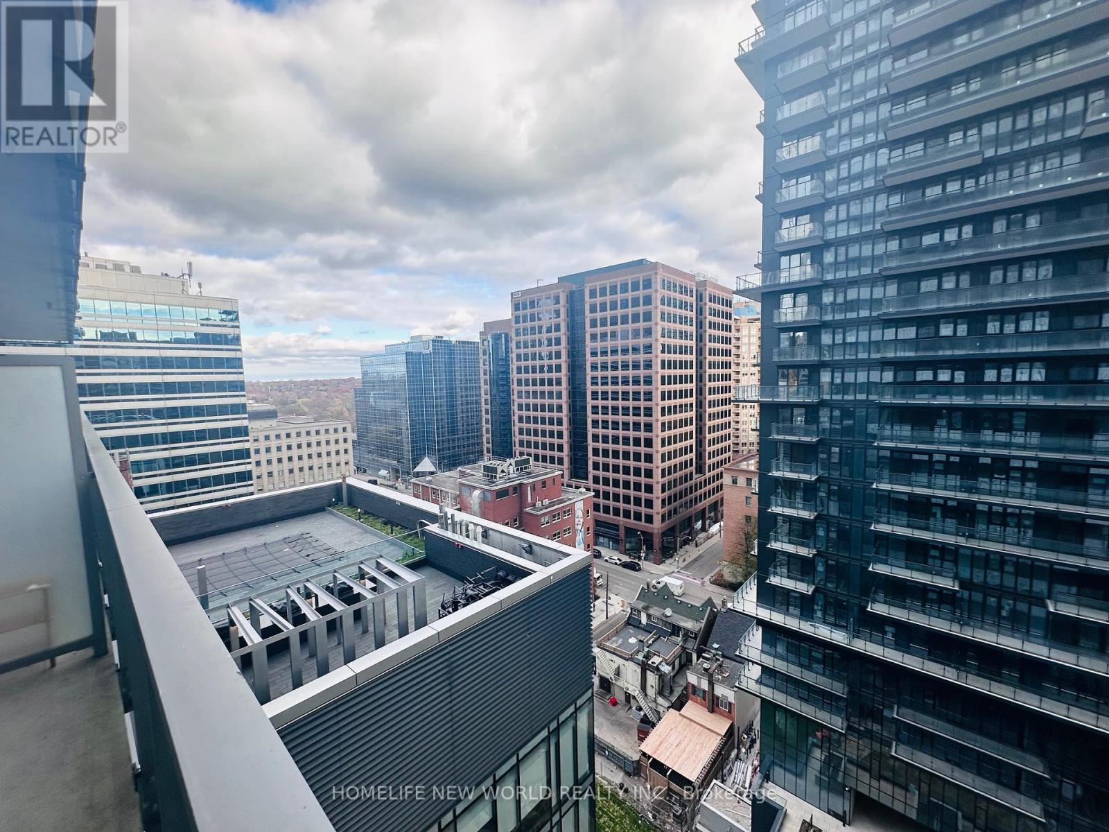 1415 - 50 Charles Street E, Toronto, ON - Outdoor