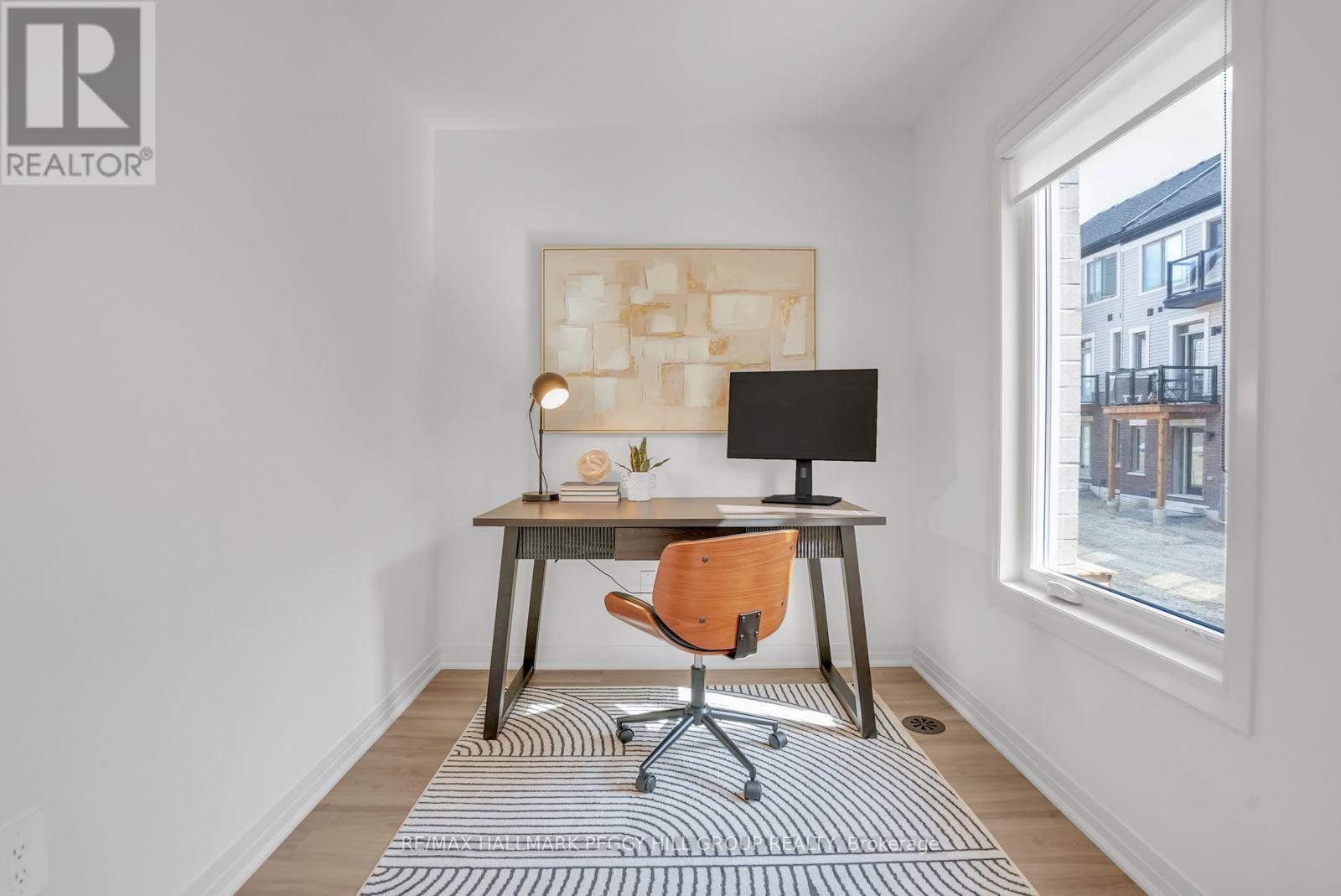 86 Brandon Crescent, New Tecumseth, ON - Indoor Photo Showing Office