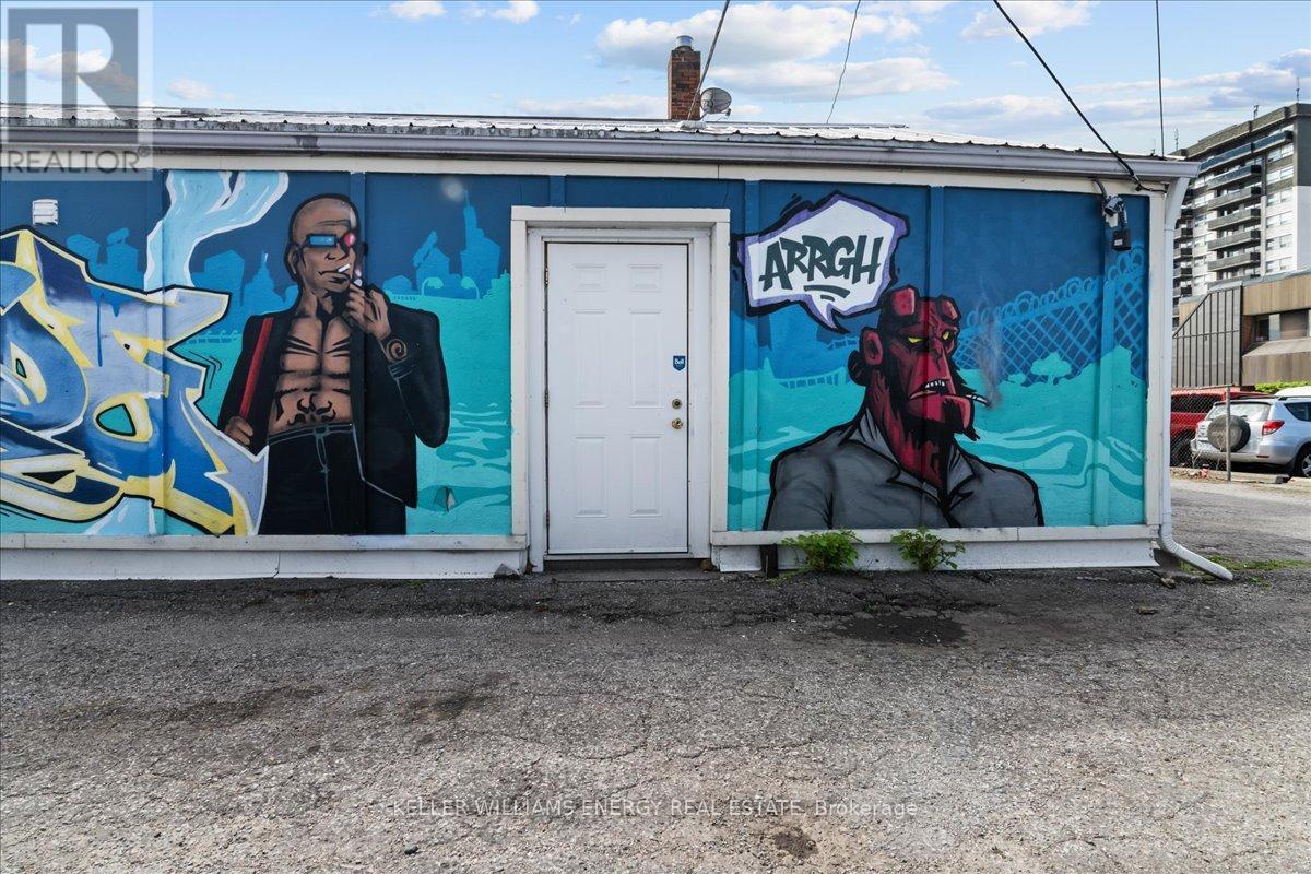 80 Simcoe Street N, Oshawa (O'Neill), ON