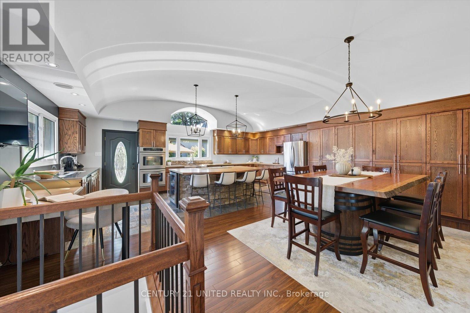 749 Spillsbury Drive, Peterborough (Otonabee Ward 1), ON - Indoor Photo Showing Other Room