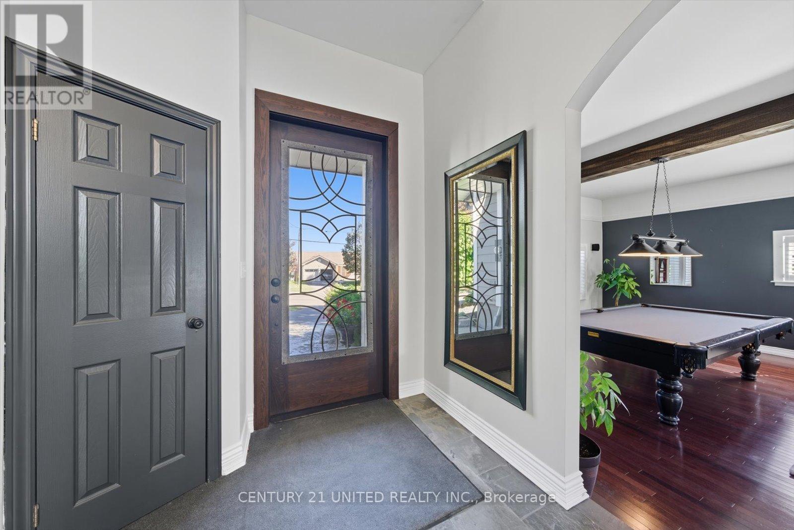 749 Spillsbury Drive, Peterborough (Otonabee Ward 1), ON - Indoor Photo Showing Other Room