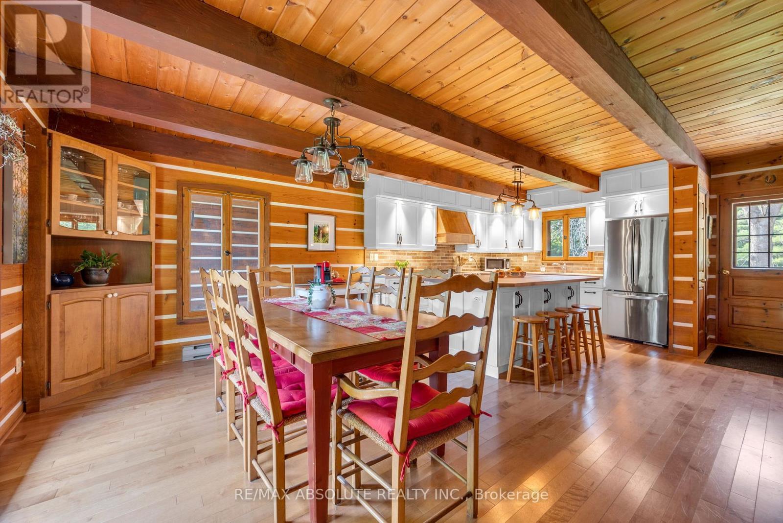 188 Burns Drive, Mcnab/Braeside, ON - Indoor Photo Showing Dining Room