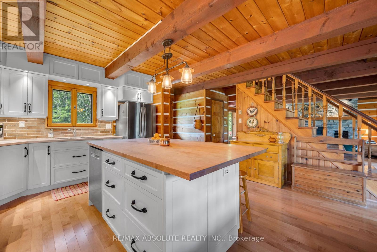 188 Burns Drive, Mcnab/Braeside, ON - Indoor Photo Showing Kitchen