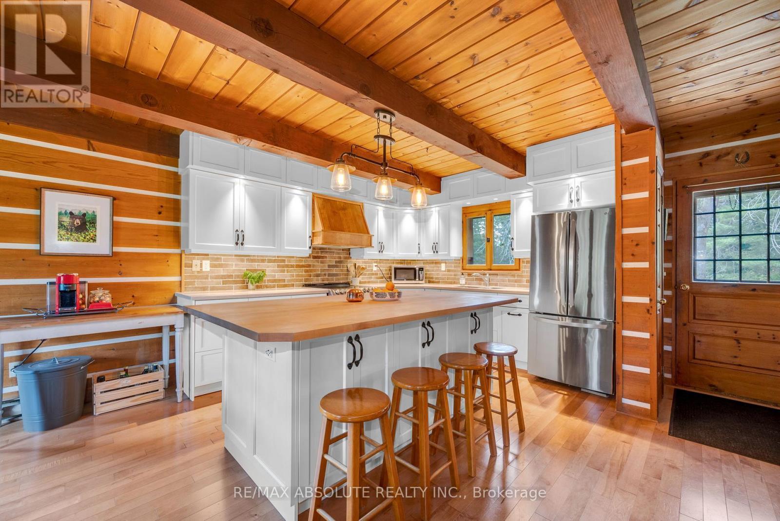 188 Burns Drive, Mcnab/Braeside, ON - Indoor Photo Showing Kitchen