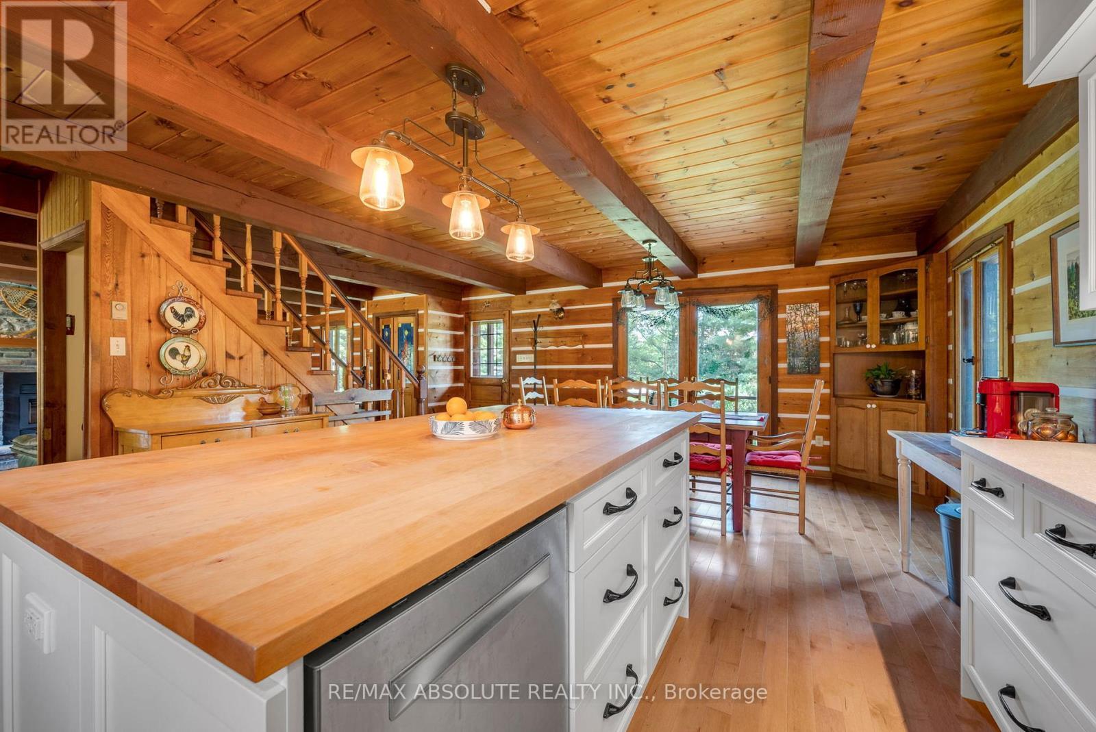 188 Burns Drive, Mcnab/Braeside, ON - Indoor Photo Showing Kitchen