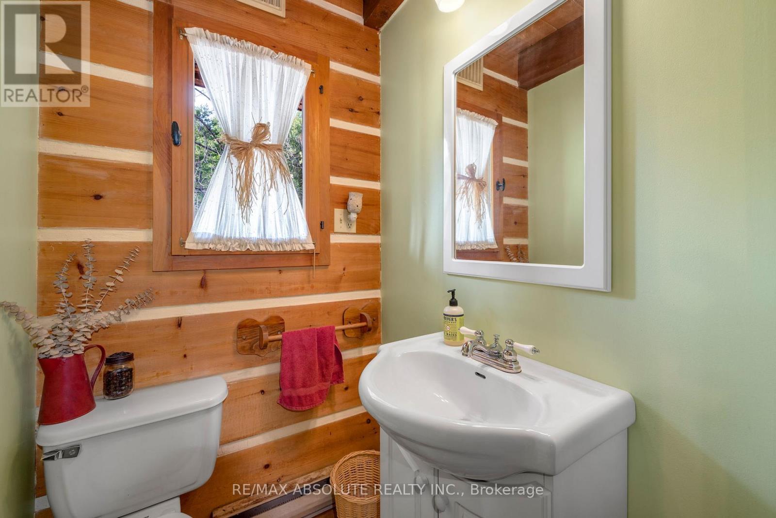 188 Burns Drive, Mcnab/Braeside, ON - Indoor Photo Showing Bathroom