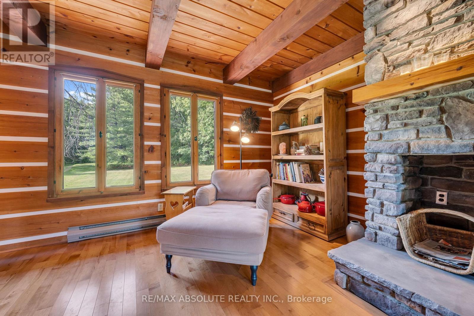 188 Burns Drive, Mcnab/Braeside, ON - Indoor With Fireplace