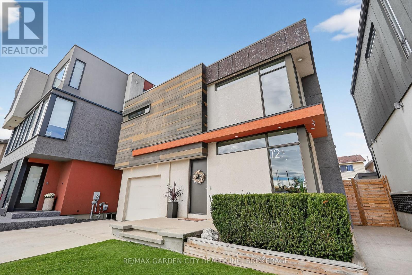 12 1/2 Beamer Court, Thorold (Confederation Heights), ON - Outdoor