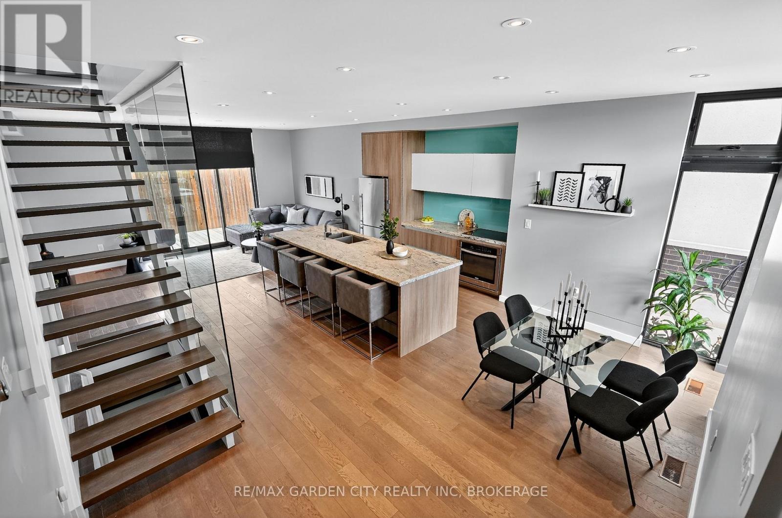 12 1/2 Beamer Court, Thorold (Confederation Heights), ON - Indoor Photo Showing Other Room