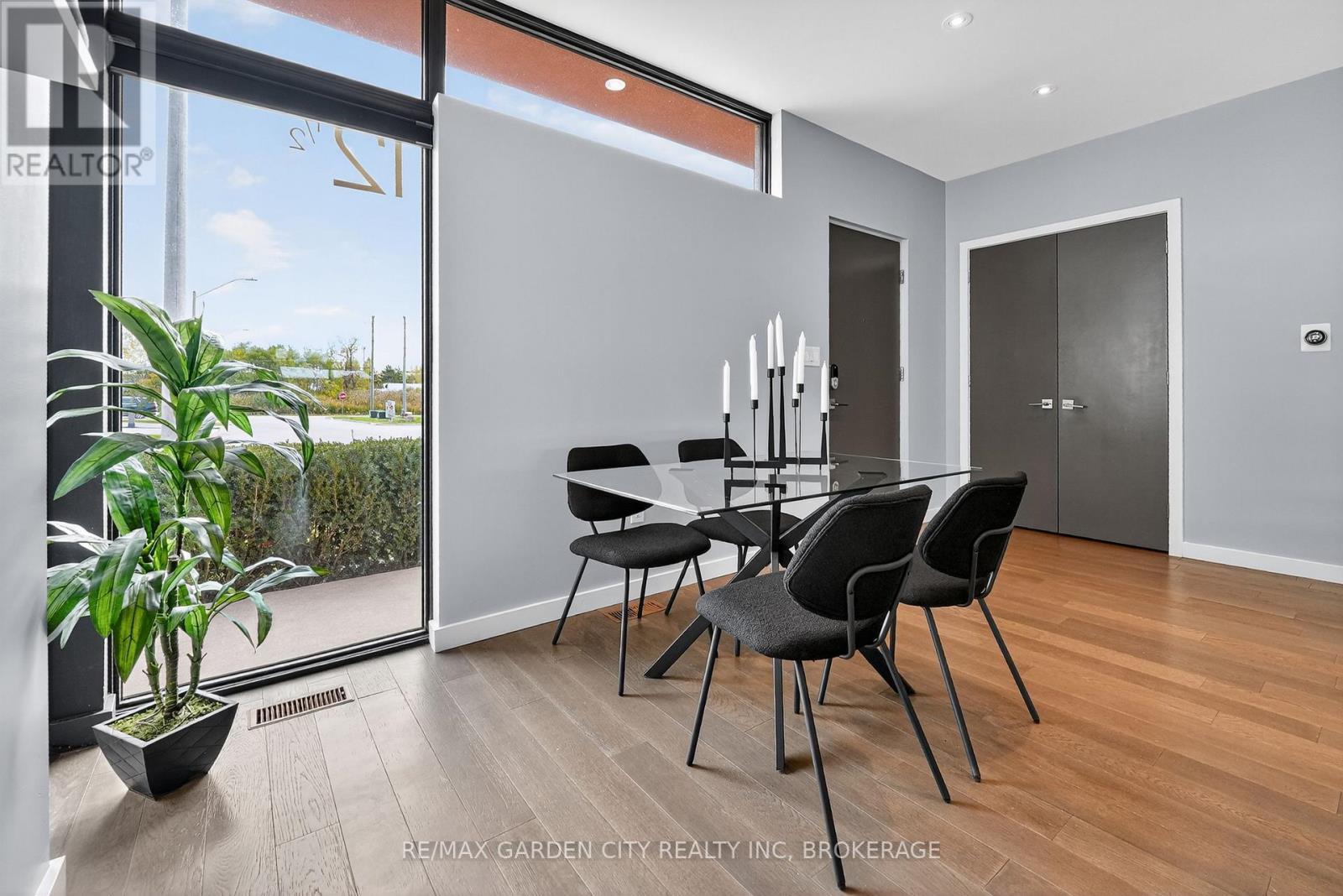 12 1/2 Beamer Court, Thorold (Confederation Heights), ON - Indoor