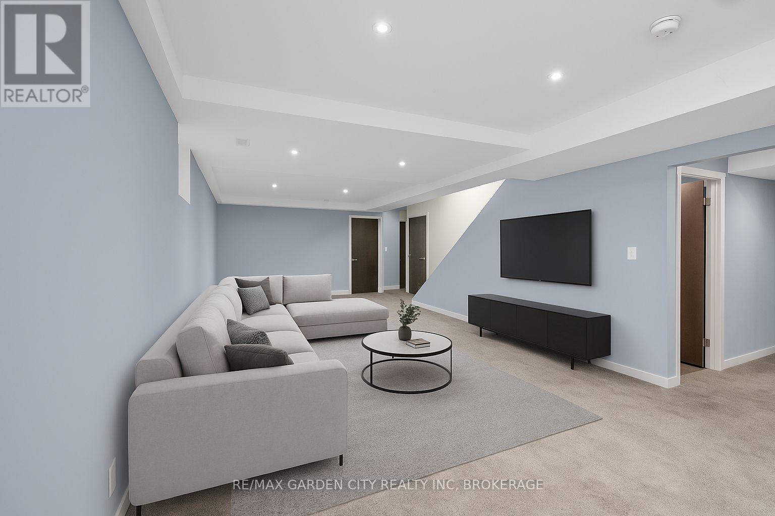 Virtually Staged - 12 1/2 Beamer Court, Thorold (Confederation Heights), ON - Indoor