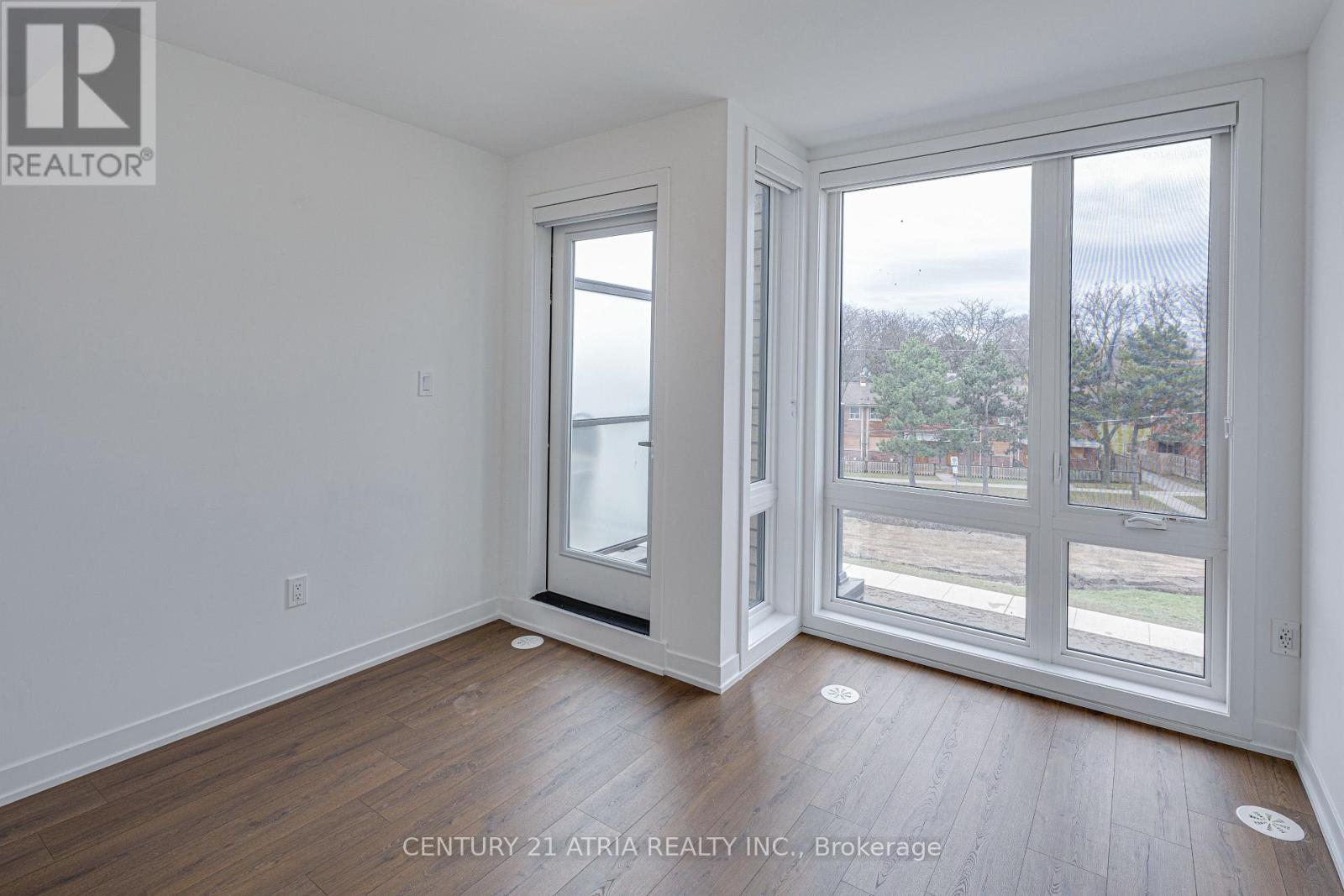 28 Turtle Island Road, Toronto, ON - Indoor Photo Showing Other Room