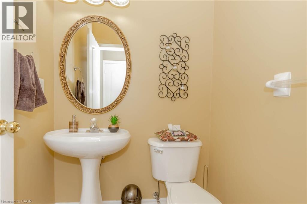 6941 Haines Artist Way, Mississauga, ON - Indoor Photo Showing Bathroom