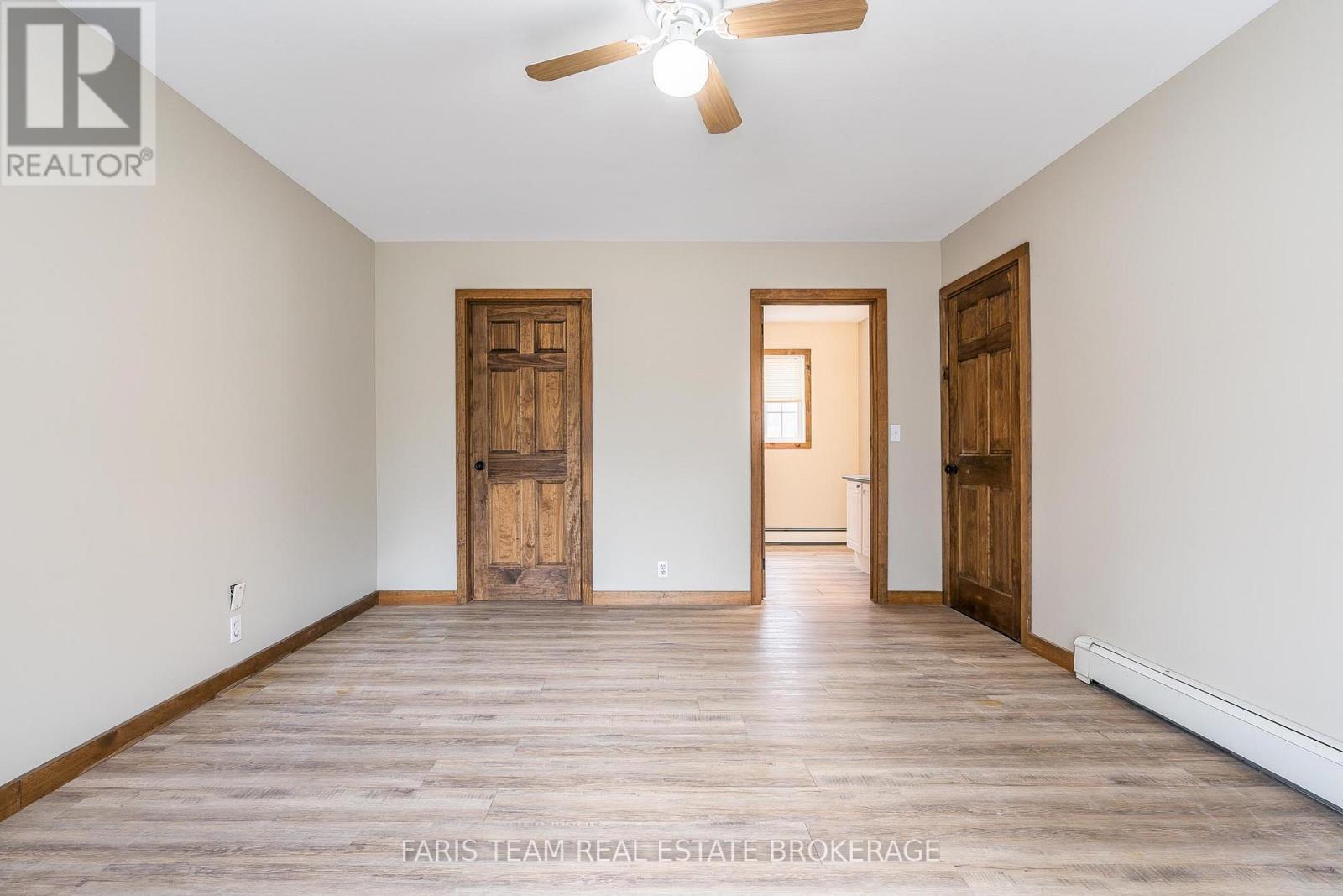 7516 Island Crescent, Ramara, ON - Indoor Photo Showing Other Room