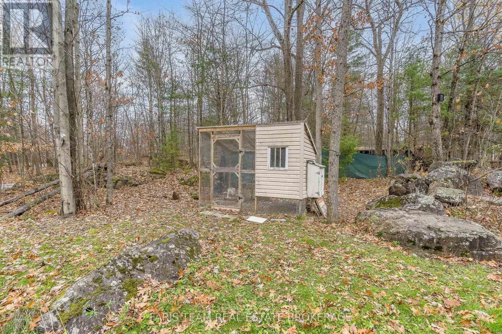 7516 Island Crescent, Ramara, ON - Outdoor