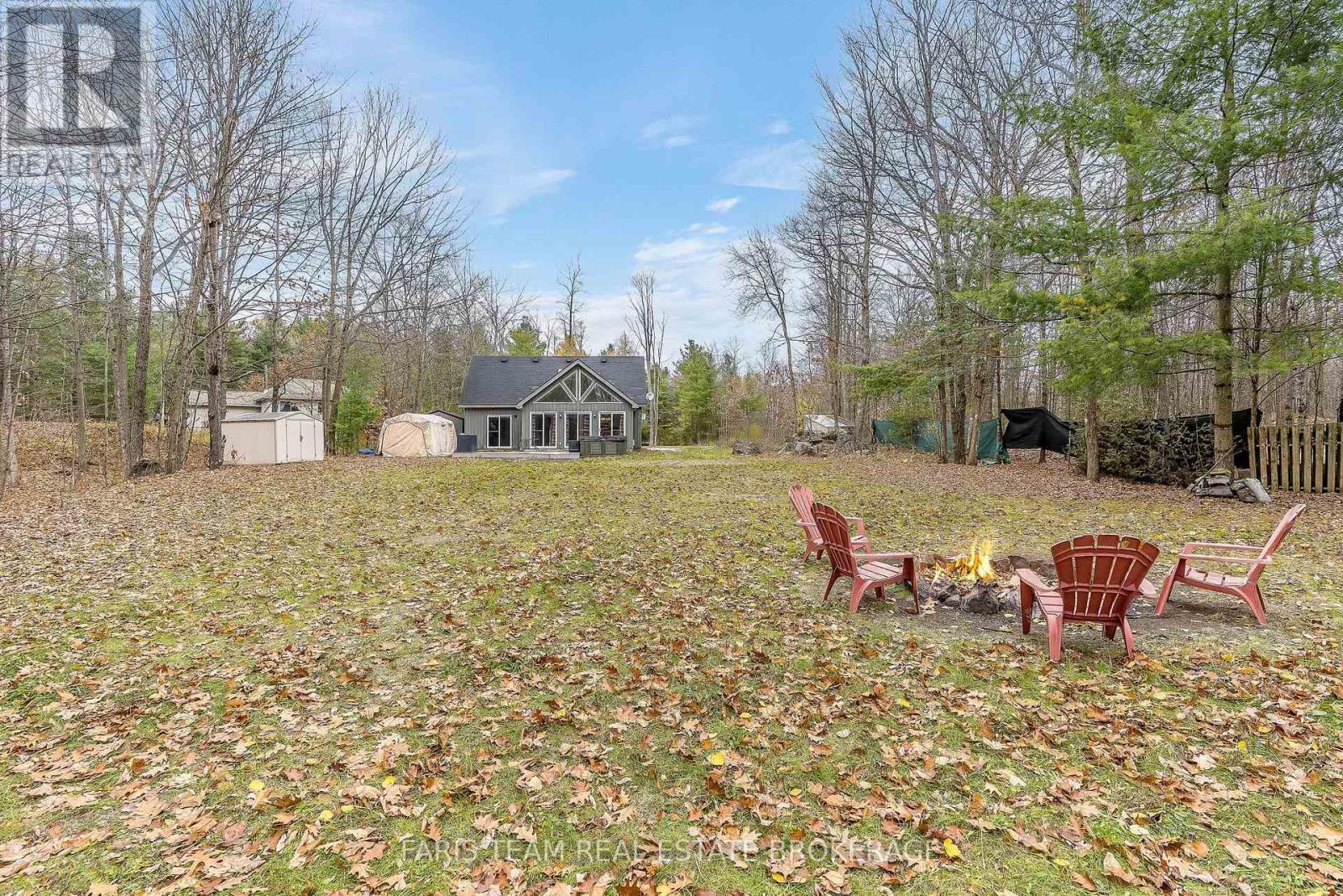 7516 Island Crescent, Ramara, ON - Outdoor