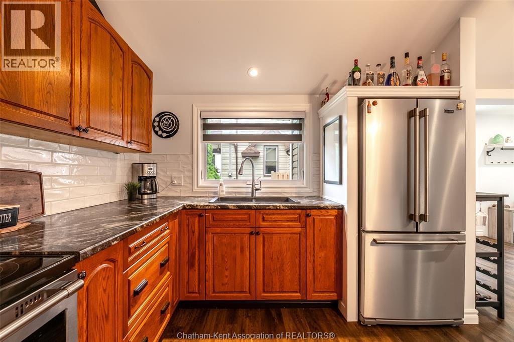 21 Alice Street, Thamesville, ON - Indoor Photo Showing Kitchen