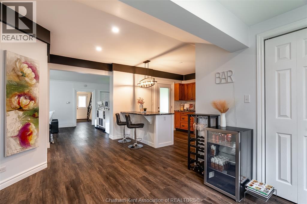 21 Alice Street, Thamesville, ON - Indoor