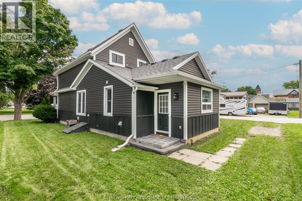 21 Alice Street, Thamesville, ON - Outdoor