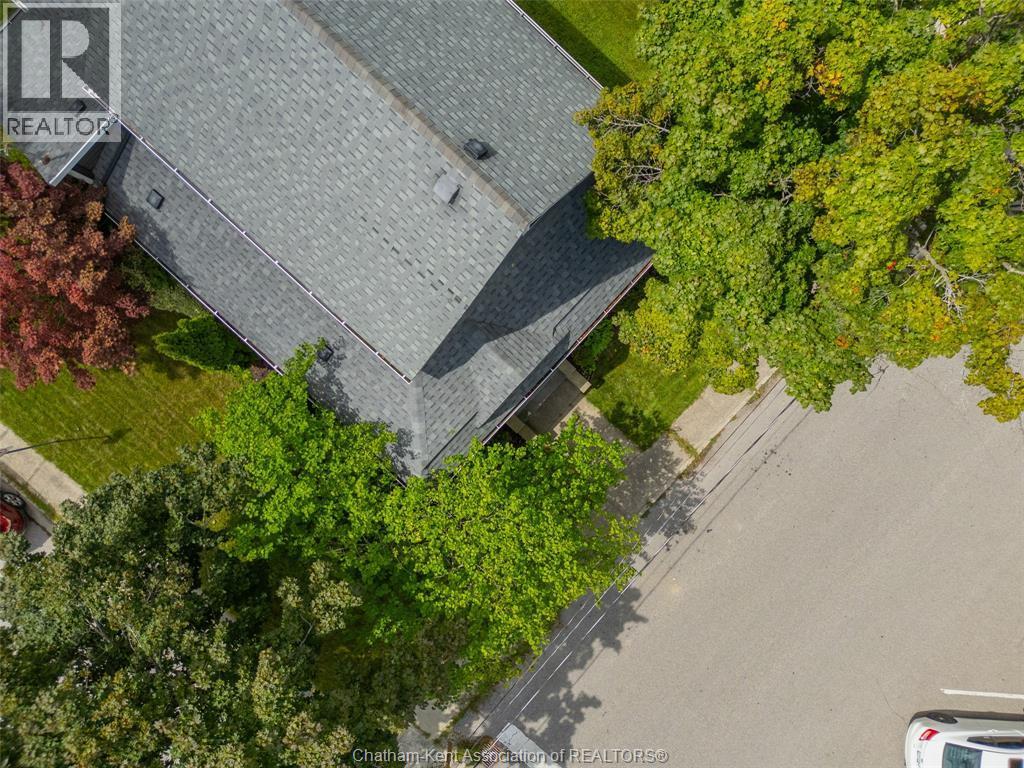 21 Alice Street, Thamesville, ON - Outdoor