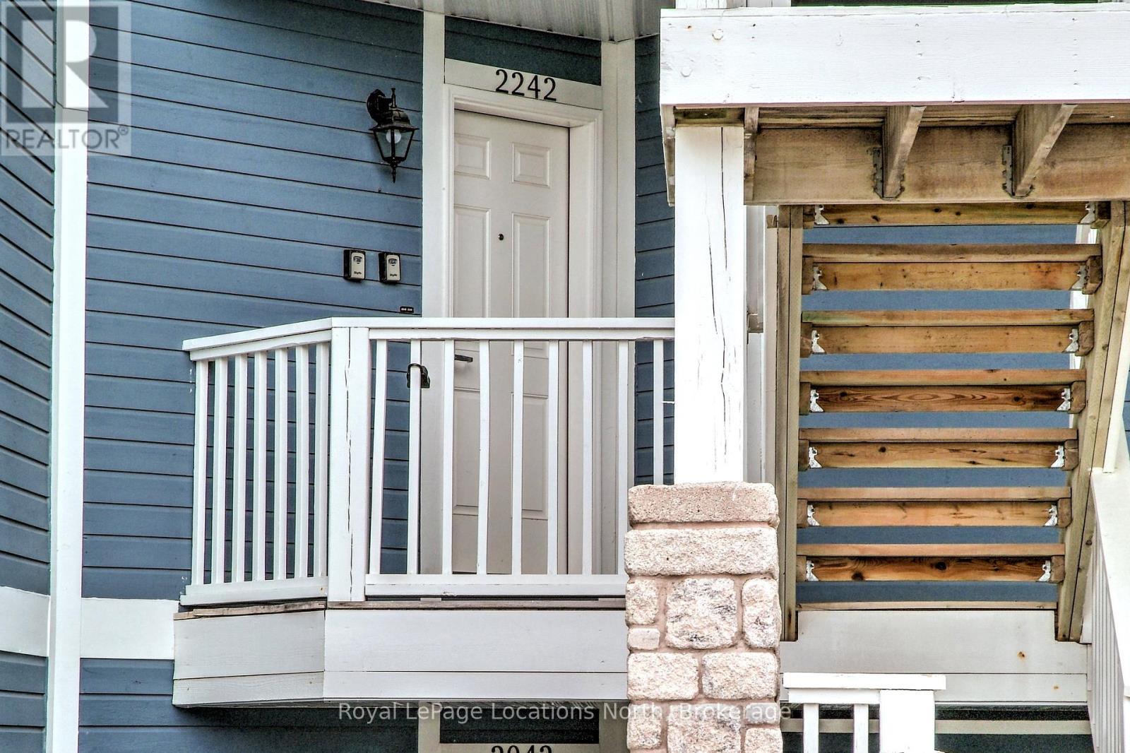 2242/2243 - 90 Highland Drive, Oro-Medonte (Horseshoe Valley), ON - Outdoor