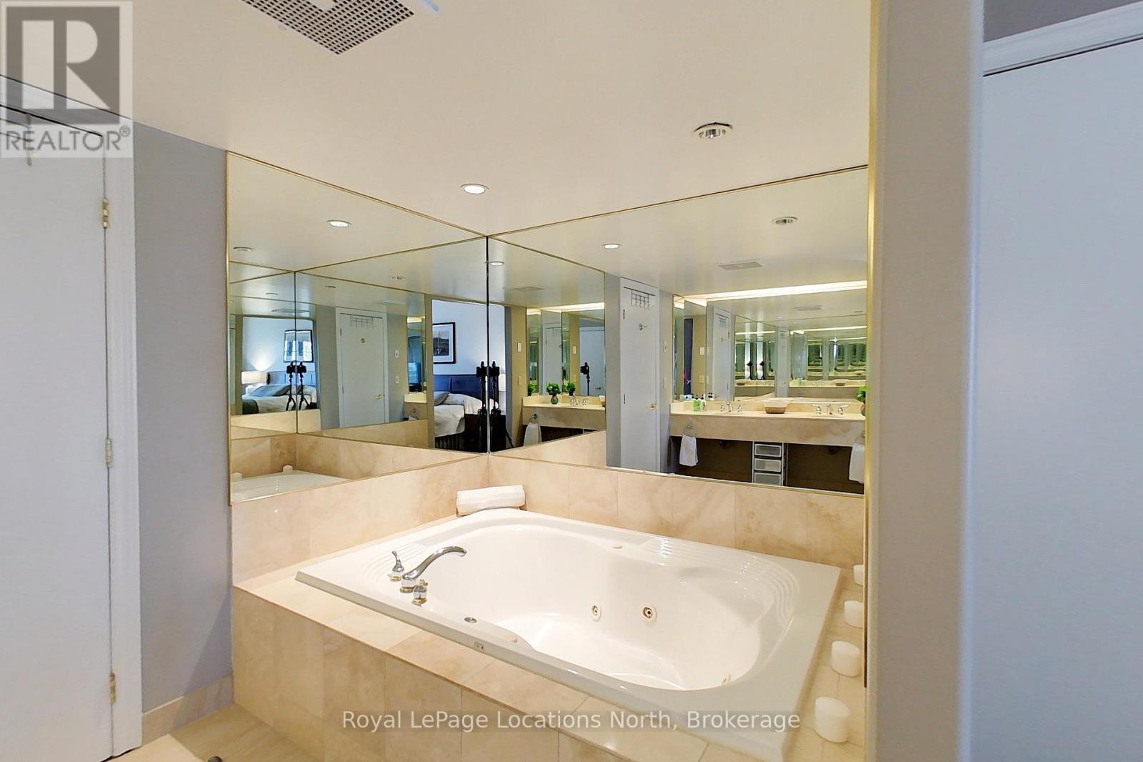 2242/2243 - 90 Highland Drive, Oro-Medonte (Horseshoe Valley), ON - Indoor Photo Showing Bathroom