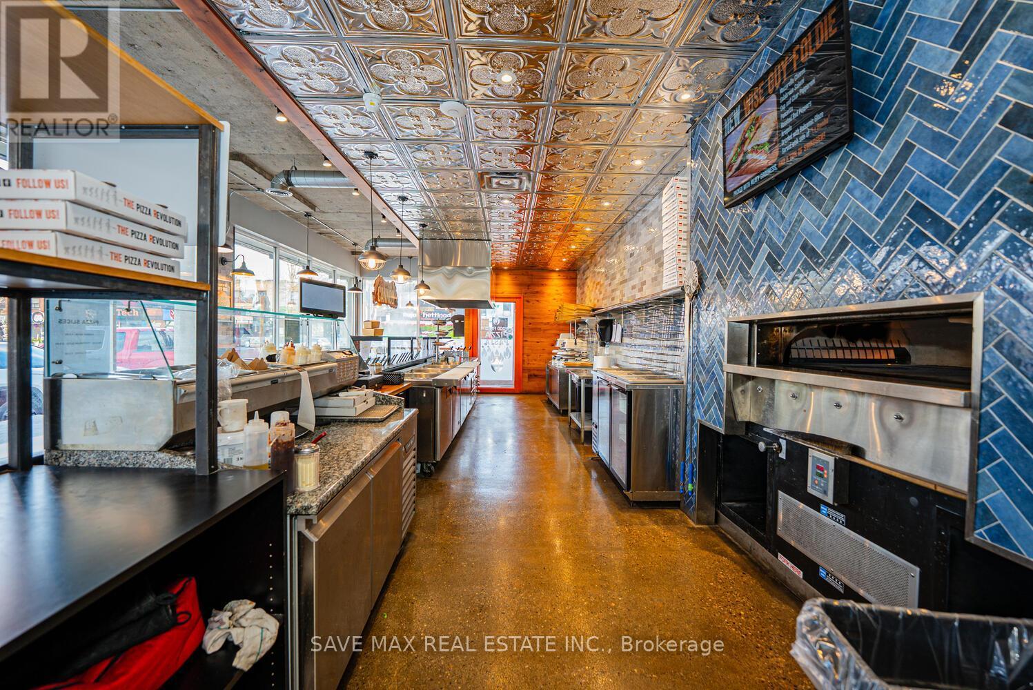 230 Lakeshore Road E, Mississauga, ON