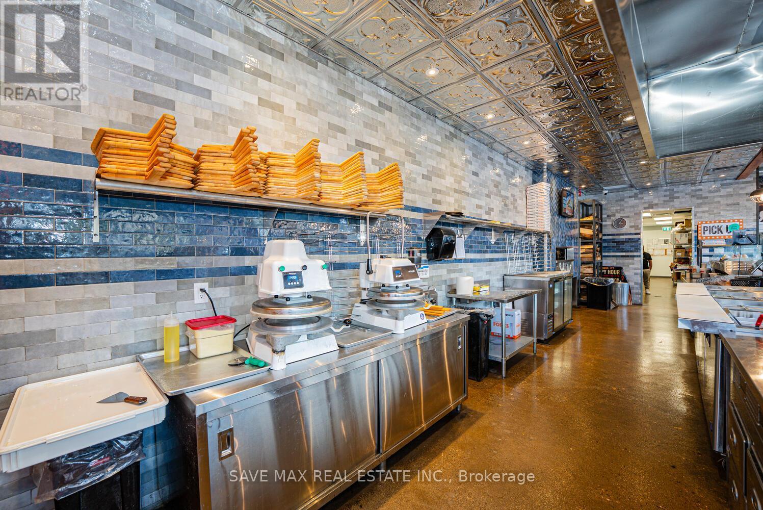 230 Lakeshore Road E, Mississauga, ON