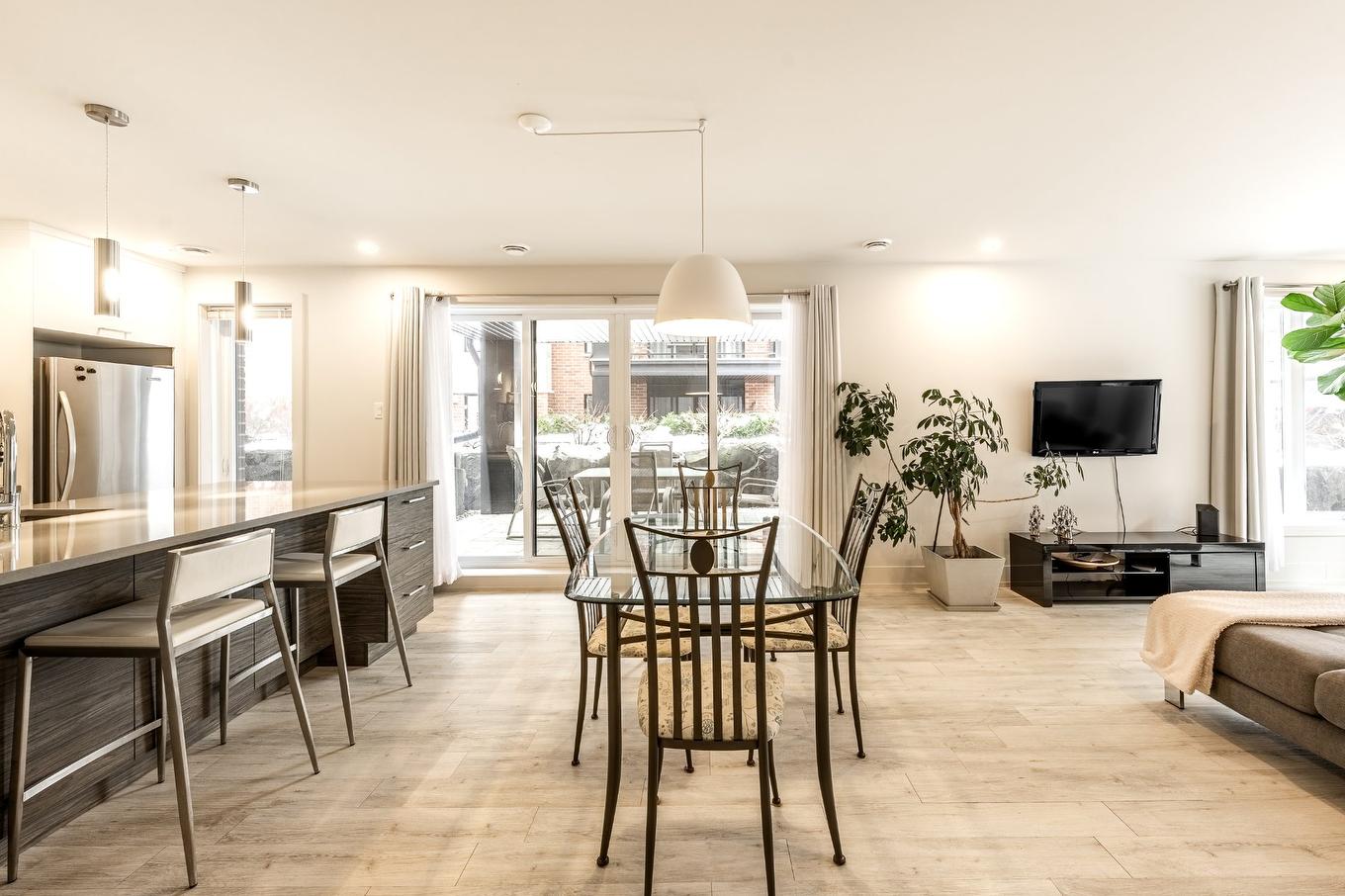 Dining room - 101-2205 Place Des Tilleuls, Saint-Bruno-De-Montarville, QC - Indoor Photo Showing Dining Room