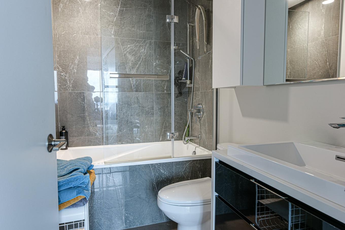 Ensuite bathroom - 4802-1288 Rue St-Antoine O., Montréal (Ville-Marie), QC - Indoor Photo Showing Bathroom