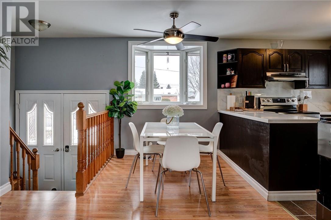 52 Abbe Street, Chelmsford, ON - Indoor