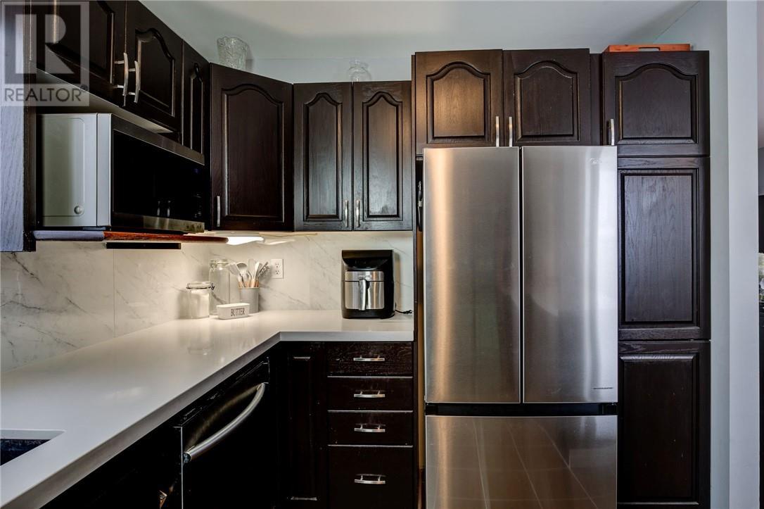 52 Abbe Street, Chelmsford, ON - Indoor Photo Showing Kitchen