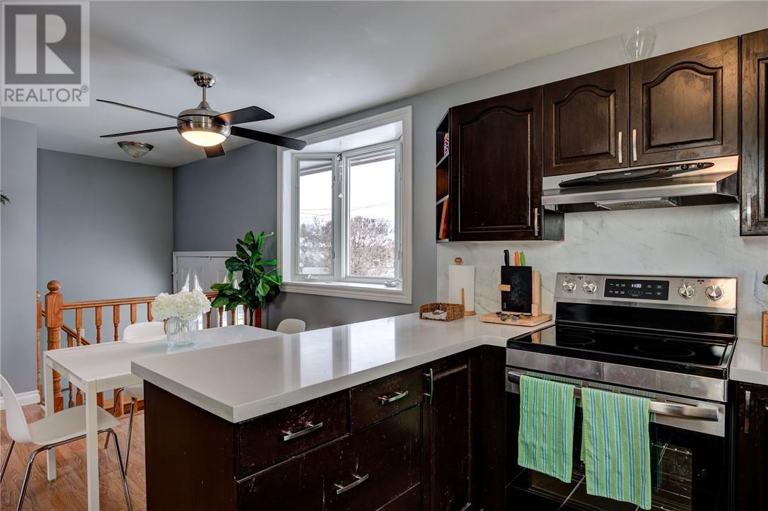 52 Abbe Street, Chelmsford, ON - Indoor Photo Showing Other Room