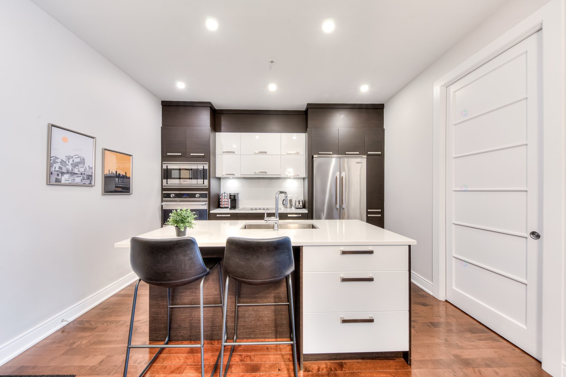 Cuisine - 606-2480 Rue Des Nations, Montréal (Saint-Laurent), QC - Indoor Photo Showing Other Room