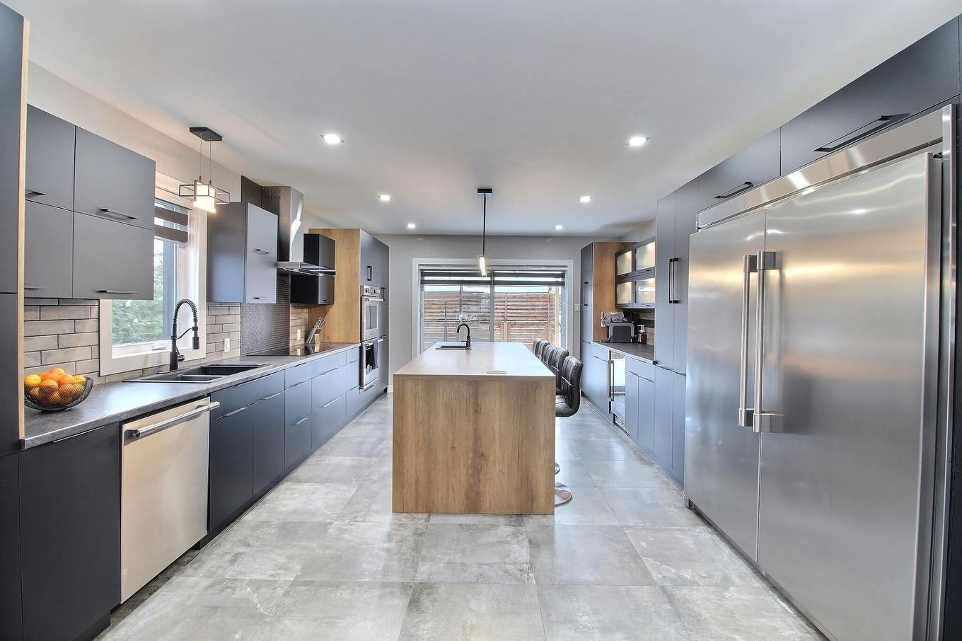 Cuisine - 270 Sent. Des Fougères, Val-D'Or, QC - Indoor Photo Showing Kitchen With Double Sink With Upgraded Kitchen