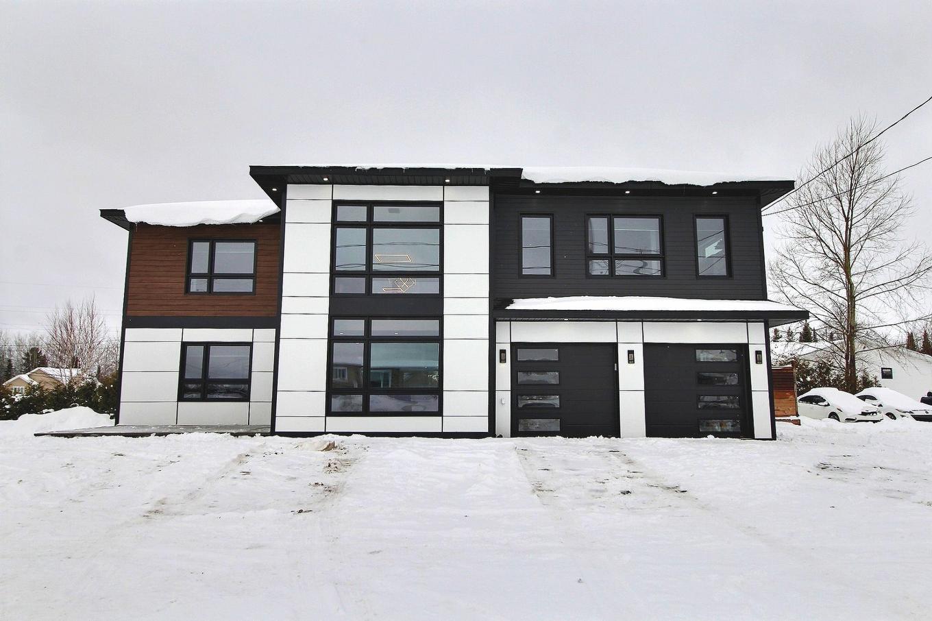 Façade - 270 Sent. Des Fougères, Val-D'Or, QC - Outdoor