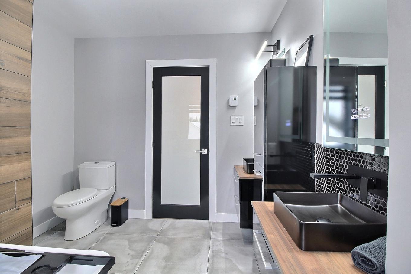 Salle de bains - 270 Sent. Des Fougères, Val-D'Or, QC - Indoor Photo Showing Bathroom