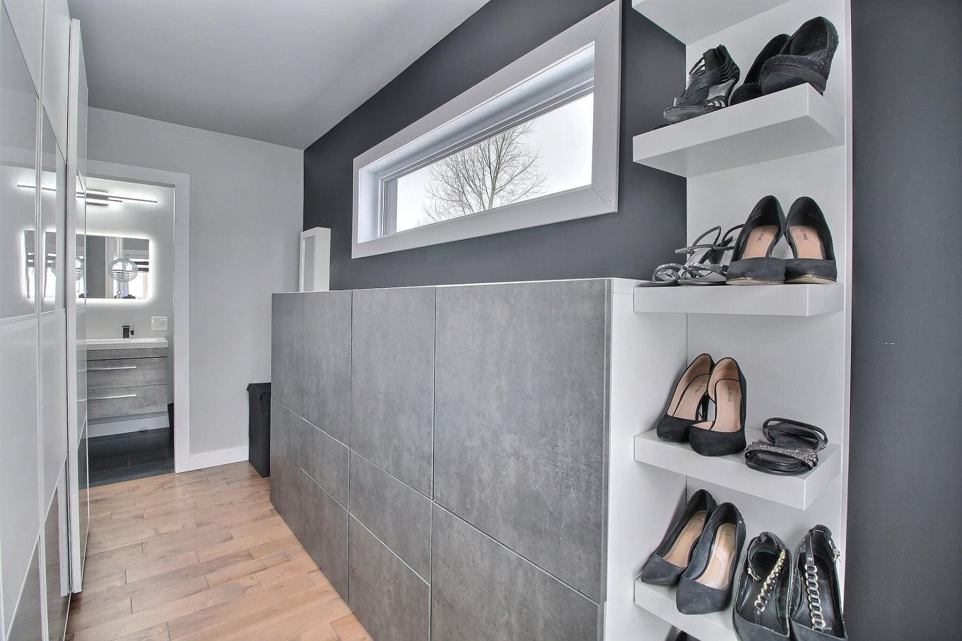 Penderie (Walk-in) - 270 Sent. Des Fougères, Val-D'Or, QC - Indoor Photo Showing Other Room