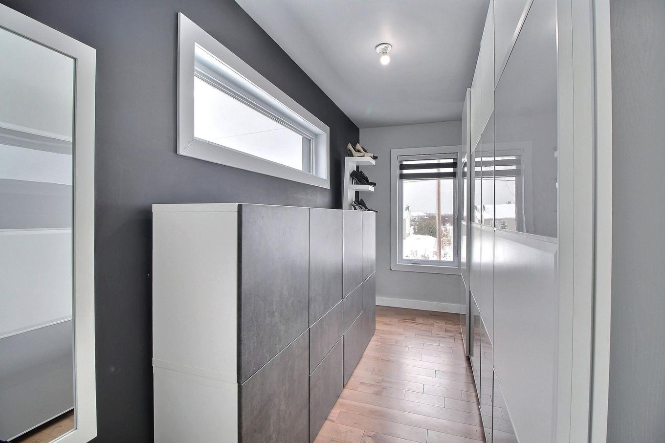 Penderie (Walk-in) - 270 Sent. Des Fougères, Val-D'Or, QC - Indoor Photo Showing Other Room