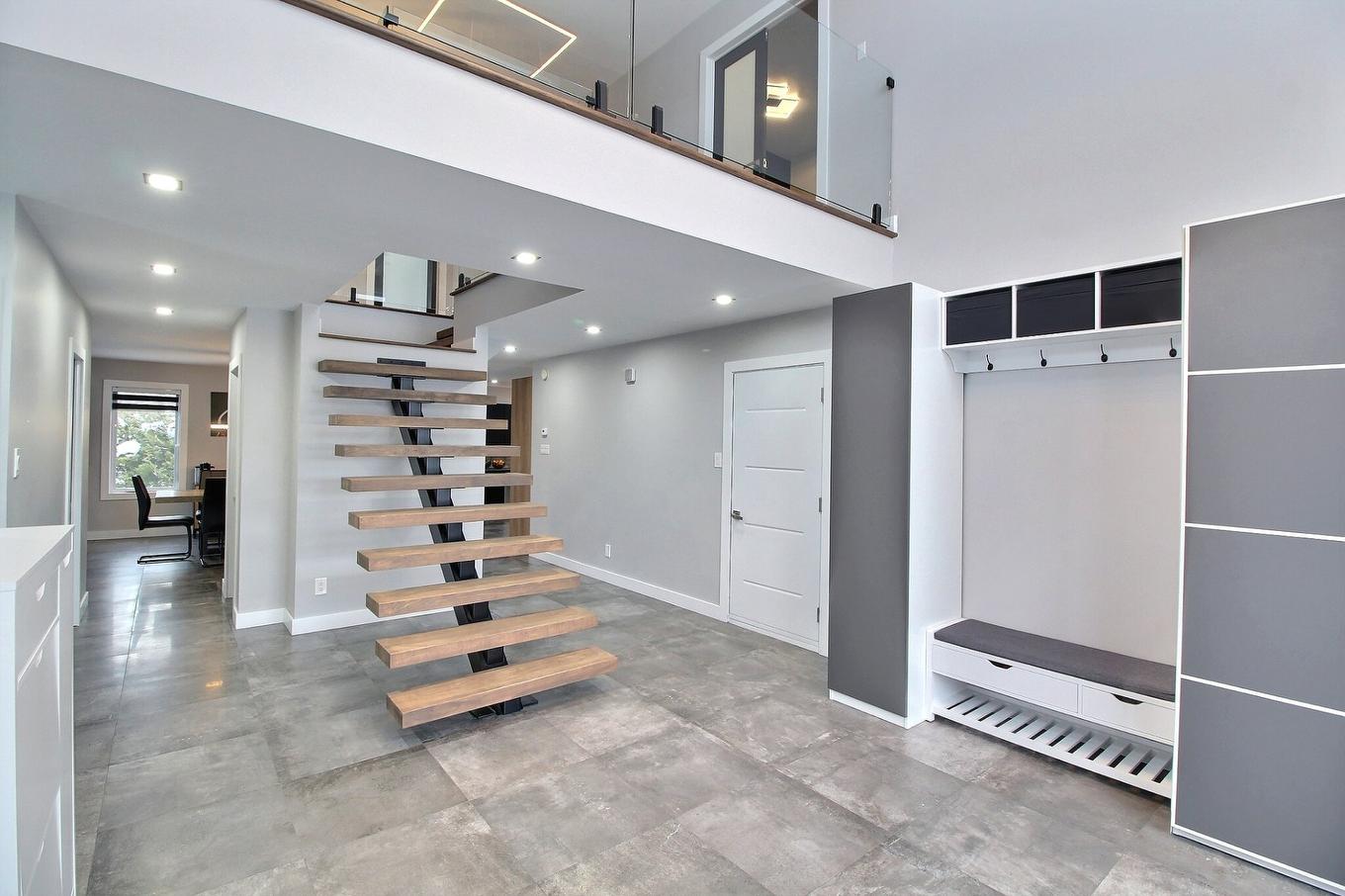 Vue d'ensemble - 270 Sent. Des Fougères, Val-D'Or, QC - Indoor Photo Showing Other Room