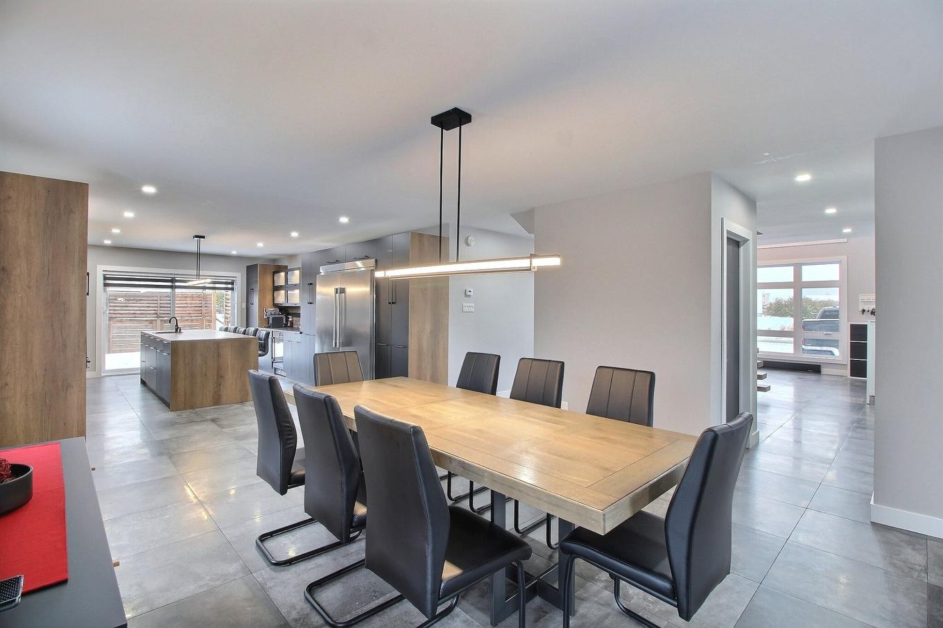 Vue d'ensemble - 270 Sent. Des Fougères, Val-D'Or, QC - Indoor Photo Showing Dining Room