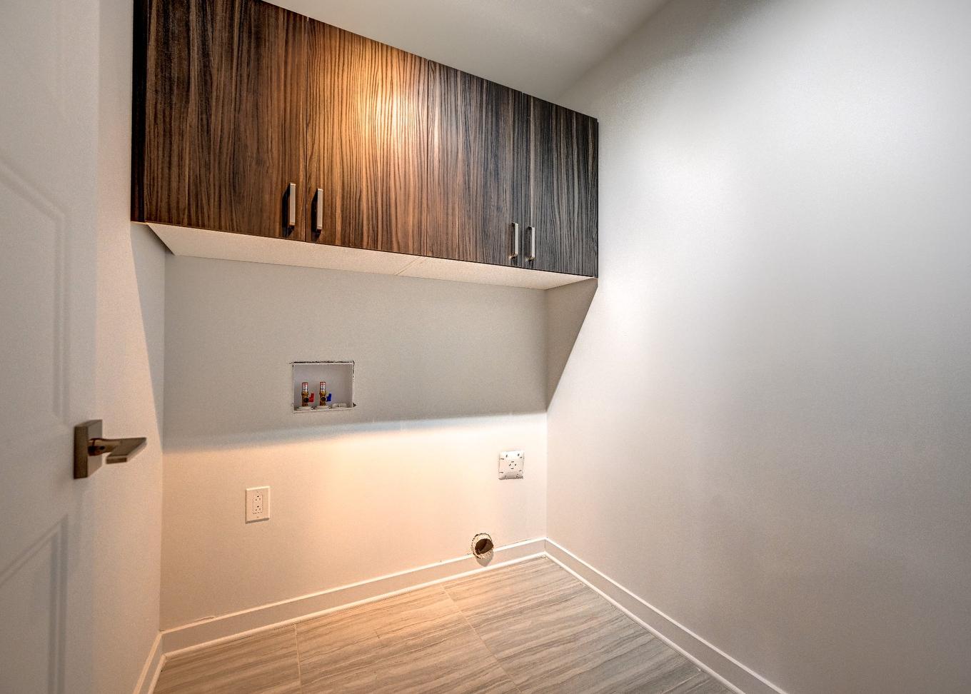 Laundry room - 23 Rue Lavigne, Brownsburg-Chatham, QC - Indoor Photo Showing Other Room