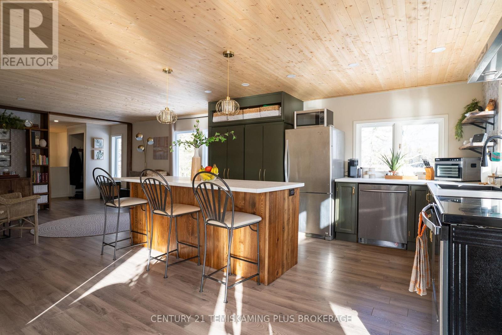 989158 Mountain Chutes Road, Timiskaming (Tim - Outside - Rural), ON - Indoor