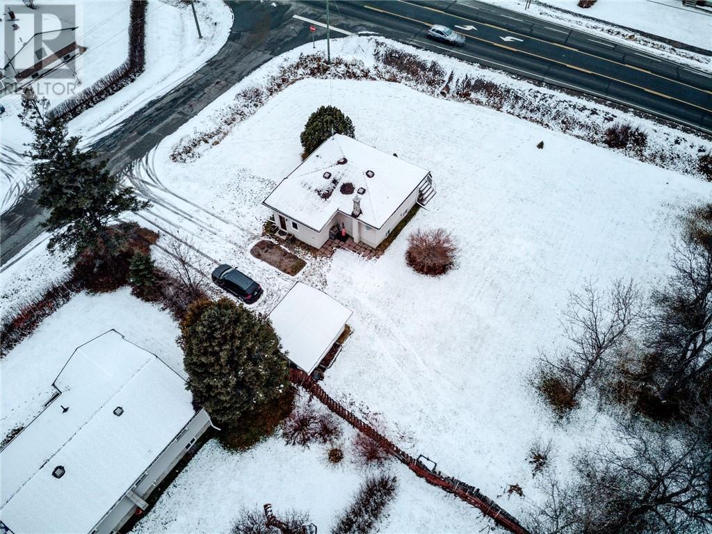 2 Leonard Avenue S, Dowling, ON - Outdoor