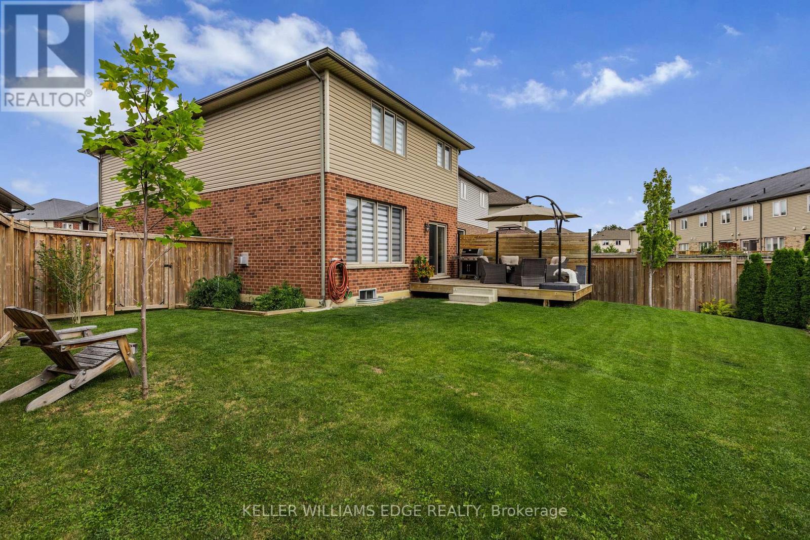 209 Echovalley Drive, Hamilton, ON - Outdoor