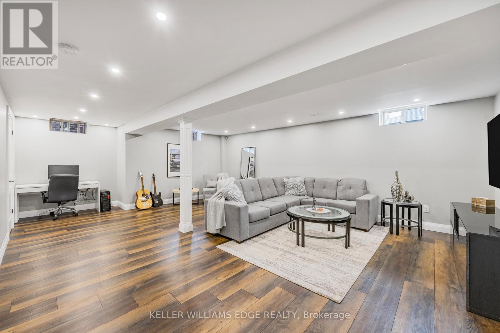 209 Echovalley Drive, Hamilton, ON - Indoor