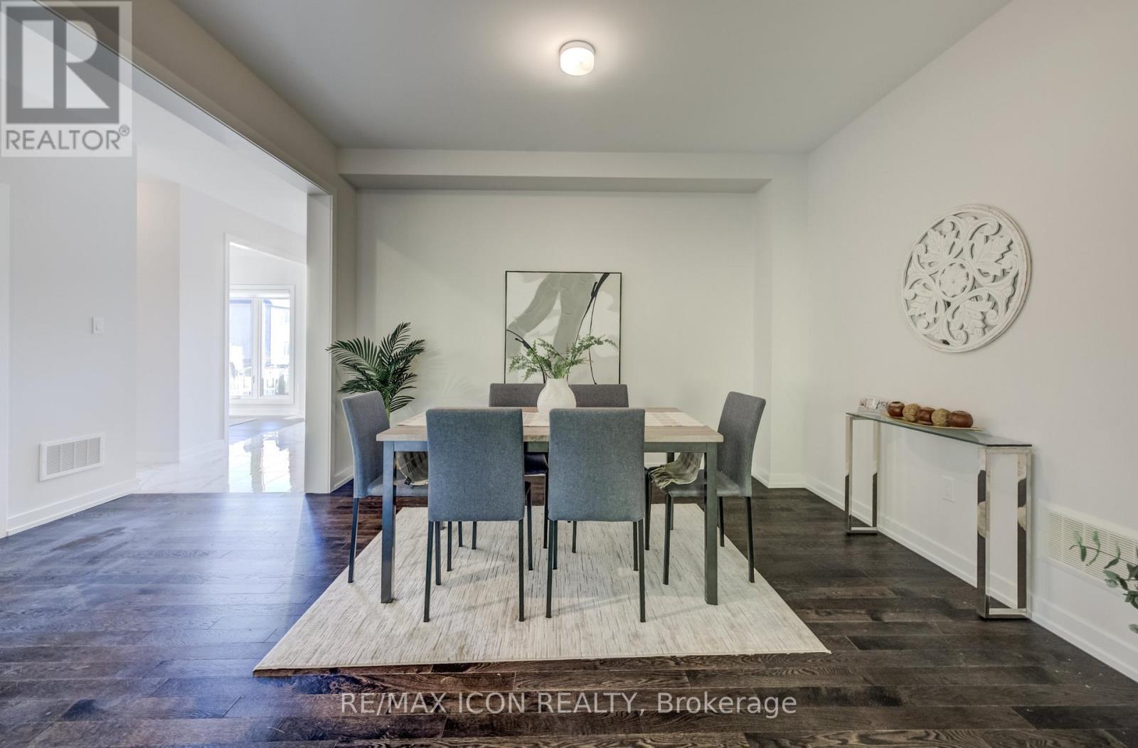 55 Tulip Crescent, Norfolk, ON - Indoor Photo Showing Dining Room
