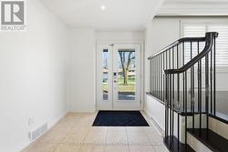 Larger, bright foyer -