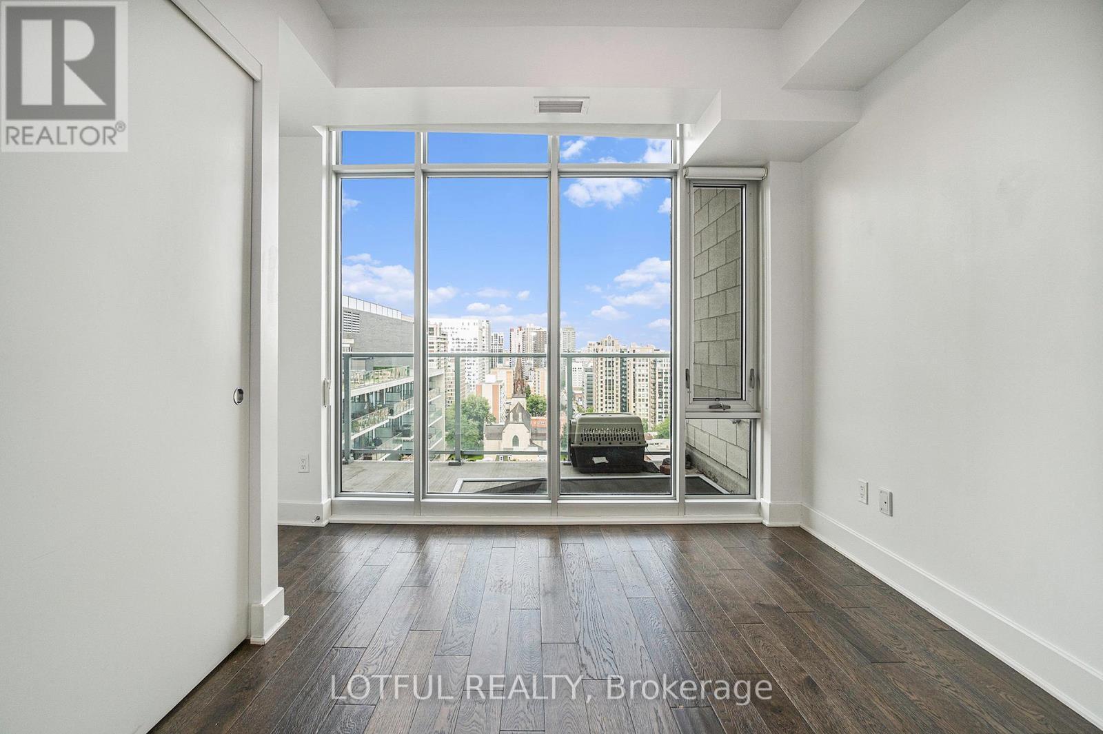 1705 - 255 Bay Street, Ottawa, ON - Indoor Photo Showing Other Room